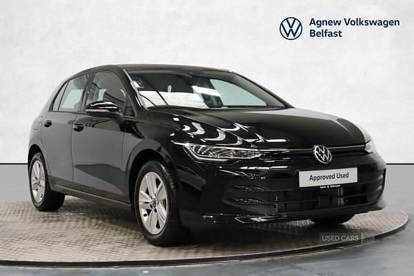 Black New 2025 VW Golf VIII Life Hatchback | £22,850 (Fair price) - Image 1/4