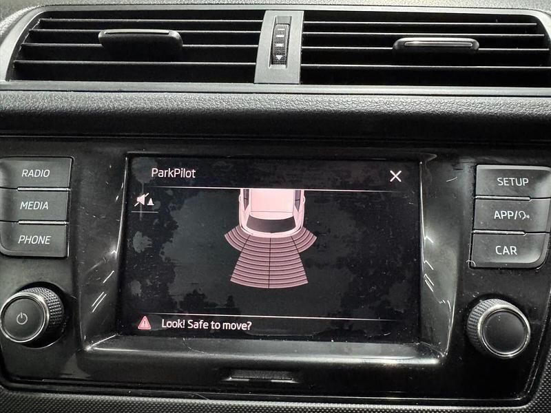 Used Skoda Fabia Colour Edition 95 HP (69 kW) 2019 Blue Hatchback