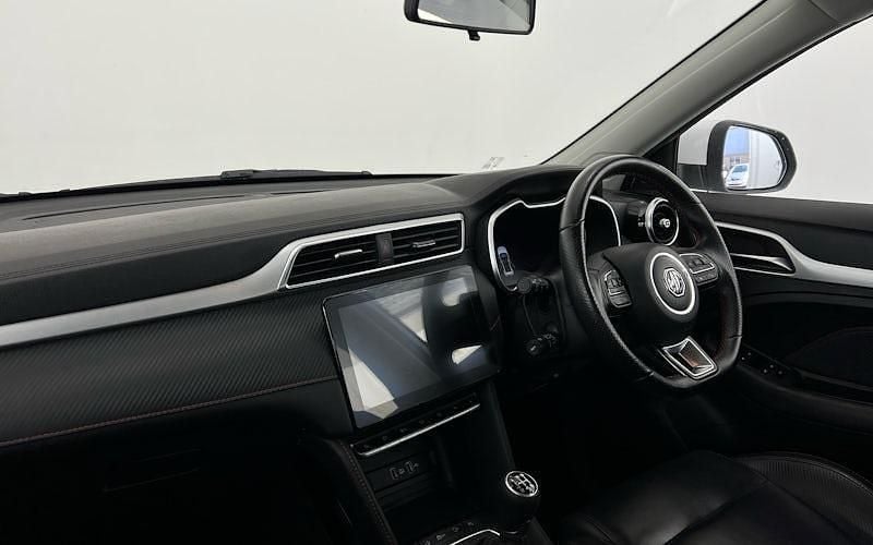 Used MG ZS Exclusive 106 HP (77 kW) 2024 SUV