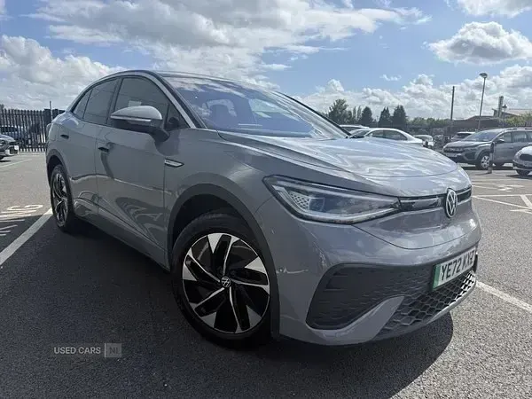 Usado VW ID.5 Pro 127 kW (174 HP) 2023 Cinzento SUV