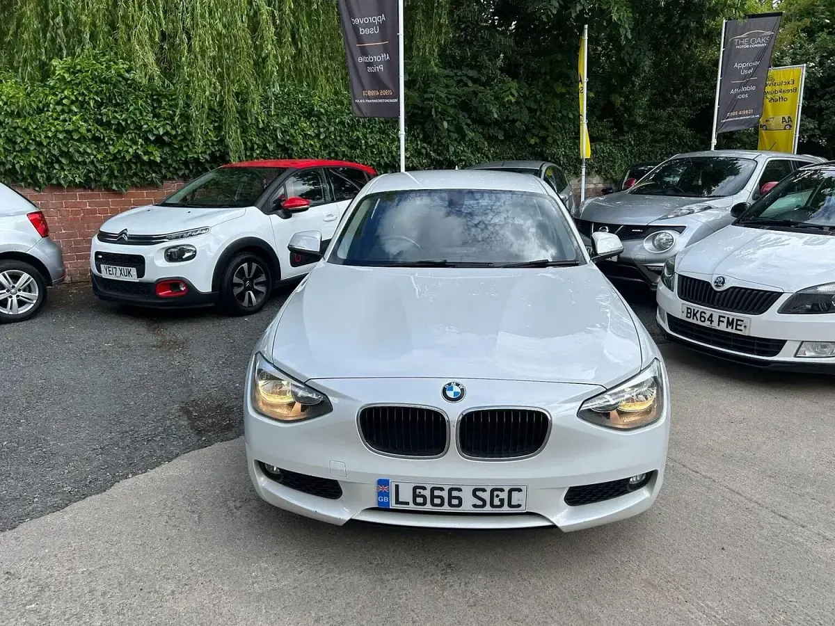 Used BMW 116 Efficient Dynamics 2013 White Hatchback