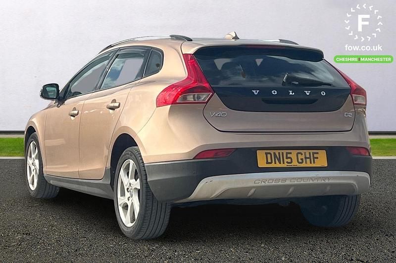 Used Volvo V40 2015 Bronze Hatchback