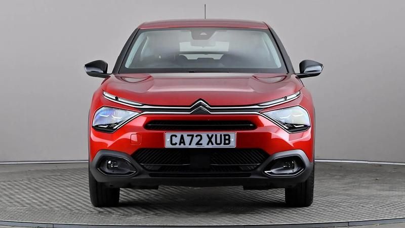 Used Citroën C4 PureTech 131 HP (96 kW) 2022 Red Hatchback