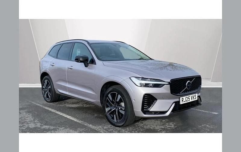 Used Volvo XC60 Plus 350 HP (257 kW) 2025 Silver SUV