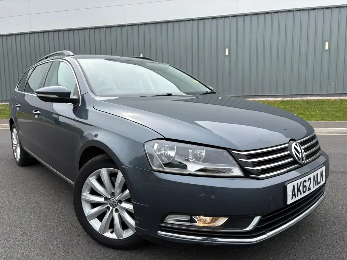 Begagnad VW Passat SE 2012 Grå Kombi