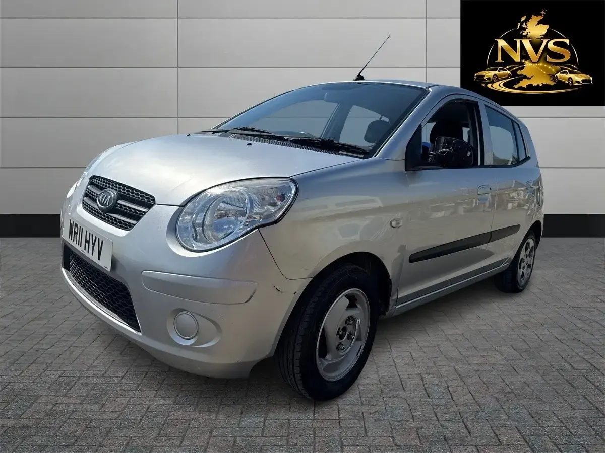 Second-hand Kia Picanto 60 CP (44 kW) 2011 Argintiu Hatchback