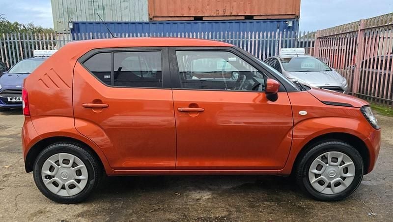 Usado Suzuki Ignis SZ3 90 HP (66 kW) 2019 Laranja Citadino