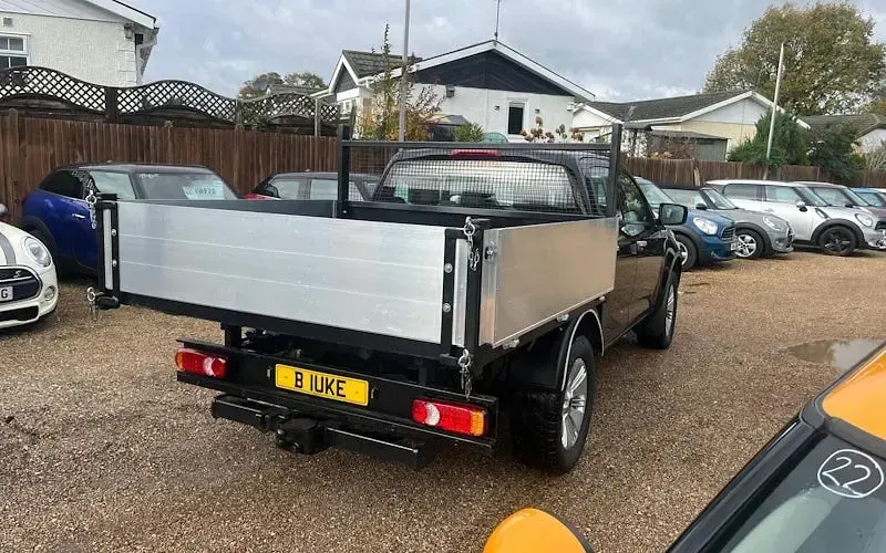 Used Isuzu D-Max 165 HP (121 kW) 2021 Black Pickup