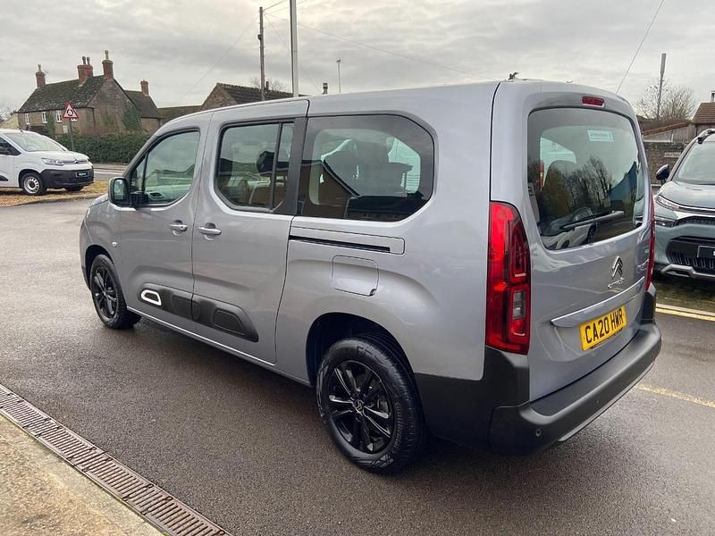 Used Citroën Berlingo Flair 127 HP (93 kW) 2020 Grey MPV
