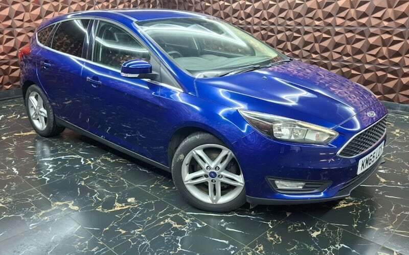 Used 2017 Ford Focus Zetec Hatchback | £4,999 (Good price) - Image 1/4