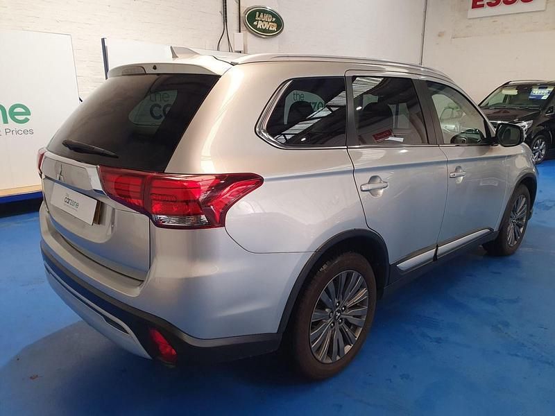 Used Mitsubishi Outlander 150 HP (110 kW) 2020 Silver SUV