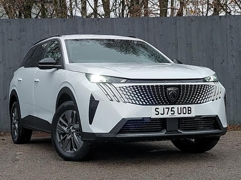 White New 2025 Peugeot 5008 Allure MPV | £31,998 (Super price) - Image 1/4