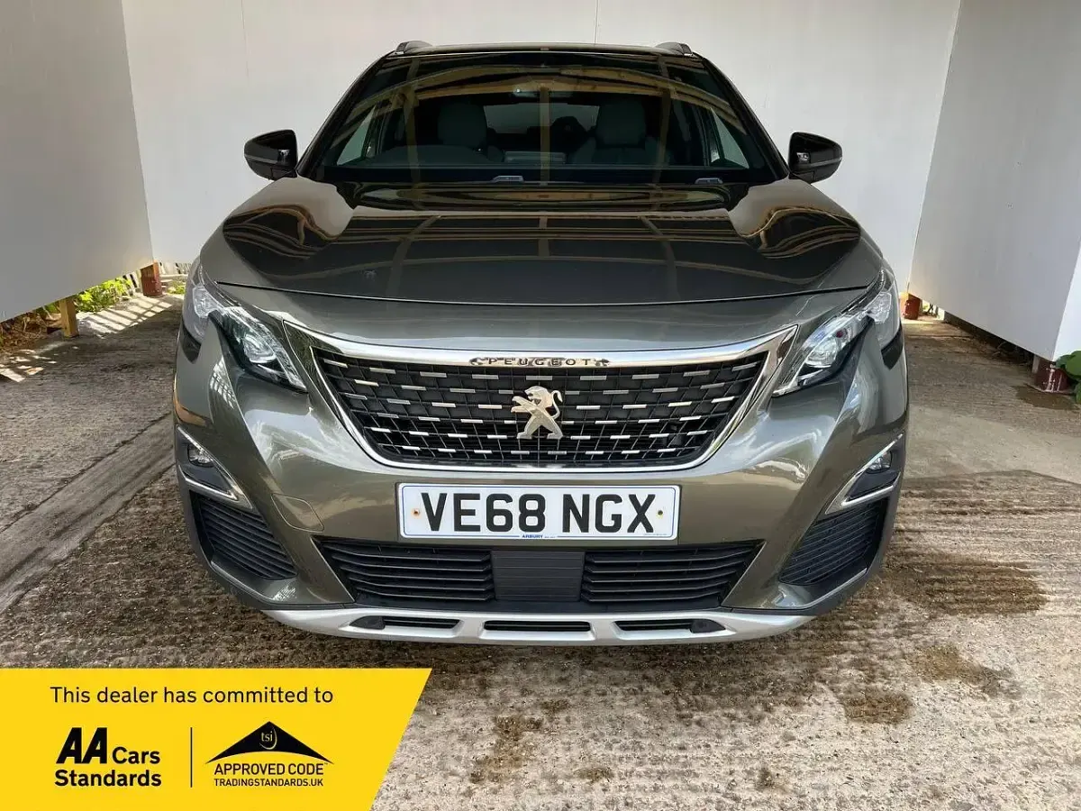 Used Peugeot 3008 Premium 180 HP (132 kW) 2019 Grey SUV