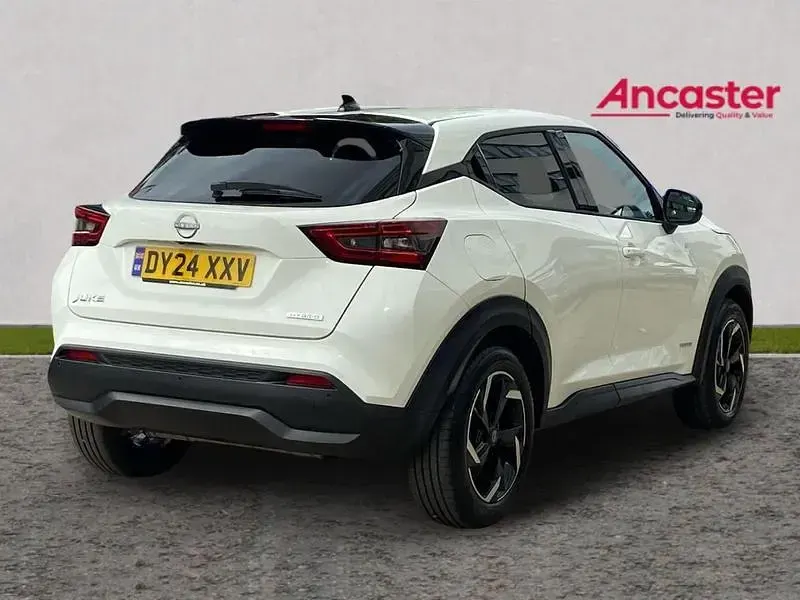 Used Nissan Juke N-Connecta 143 HP (105 kW) 2024 White SUV