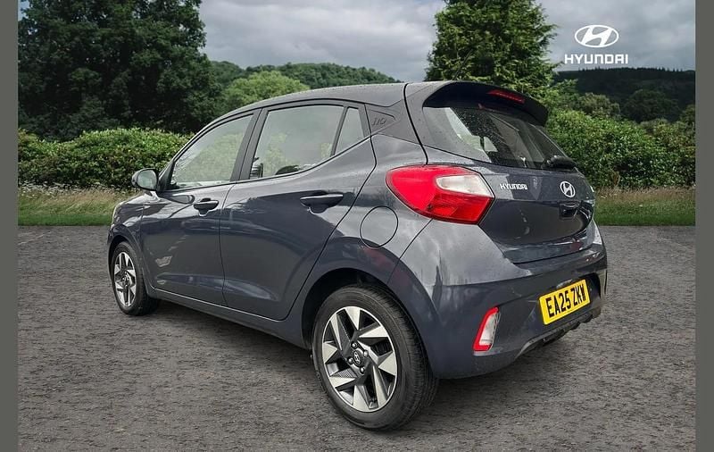 Used Hyundai i10 Advanced 62 HP (45 kW) 2025 Grey Hatchback