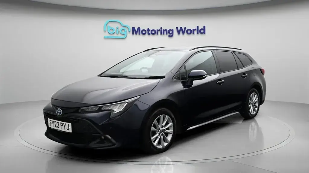 Begagnad Toyota Corolla 140 HK (102 kW) 2023 Kombi