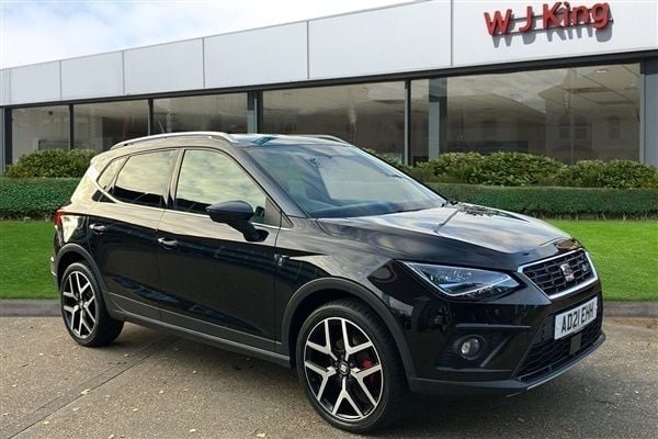 Midnight black Used 2021 Seat Arona FR SUV | £14,995 (A bit pricey) - Image 1/1
