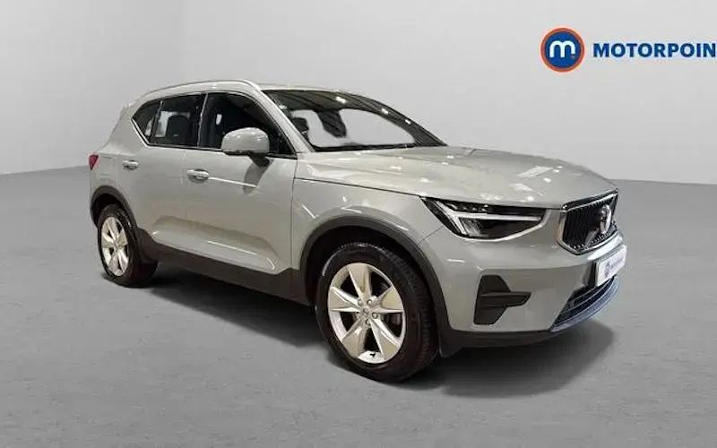 Used Volvo XC40 Core 163 HP (119 kW) 2023 SUV
