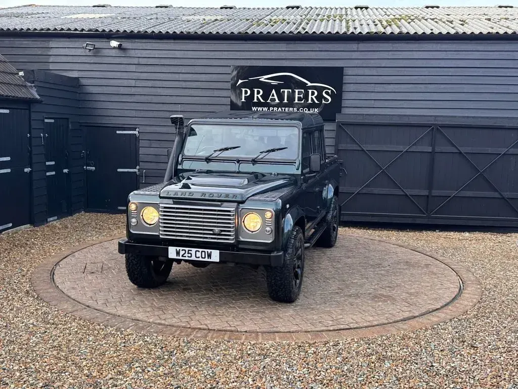 Used Land Rover Defender 2014 Green Pickup
