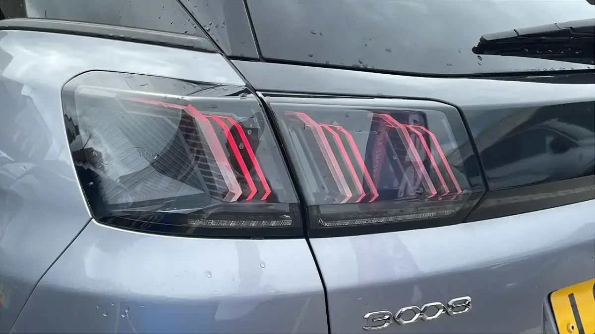Used Peugeot 3008 Allure Premium 129 HP (94 kW) 2022 Grey SUV