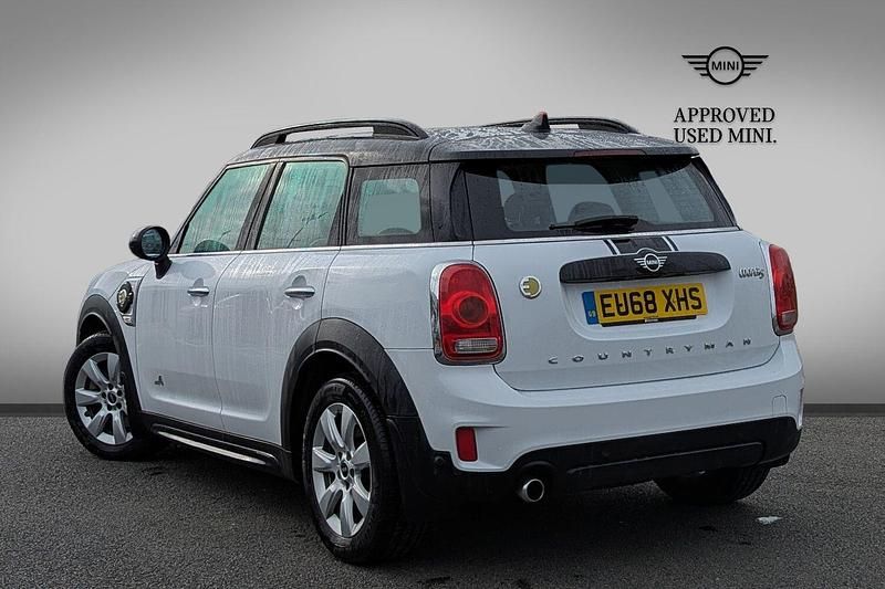 Used Mini Cooper S Countryman 221 HP (162 kW) 2018 White SUV