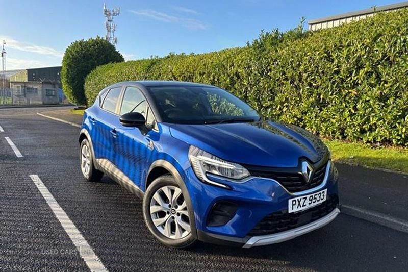 Used Renault Captur Iconic 99 HP (72 kW) 2021 Blue/black SUV