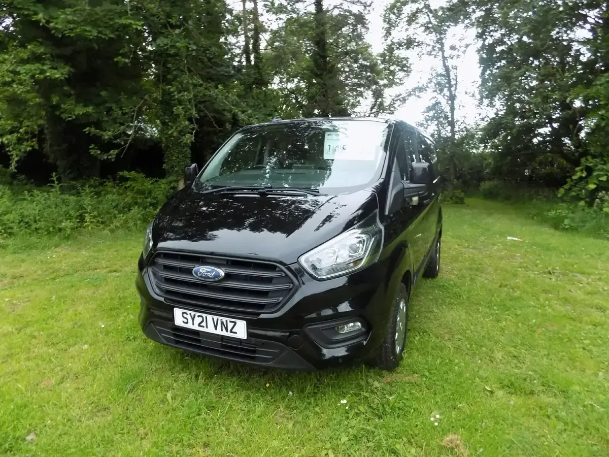 Used Ford Transit Custom Trend 130 HP (95 kW) 2021 Black Van