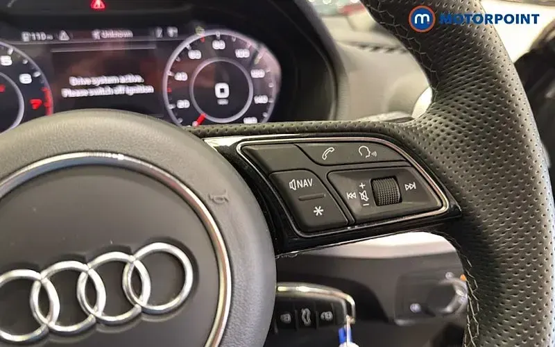 Used Audi Q2 S-Line 150 HP (110 kW) 2023 Grey SUV