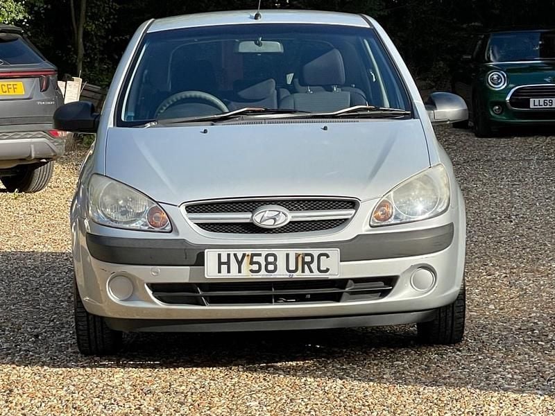 Used Hyundai Getz 95 HP (69 kW) 2008 Silver Hatchback