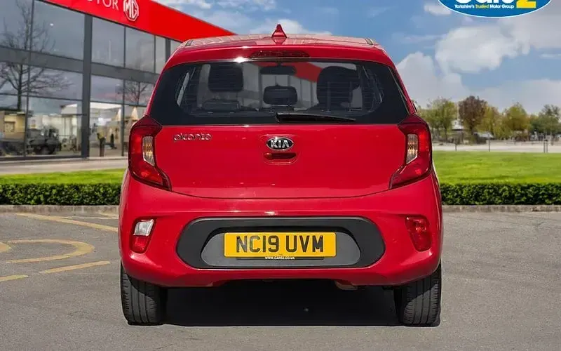 Used Kia Picanto 84 HP (61 kW) 2019 Red Hatchback