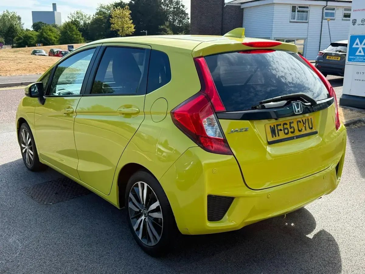 Used Honda Jazz EX 102 HP (75 kW) 2015 Yellow Hatchback