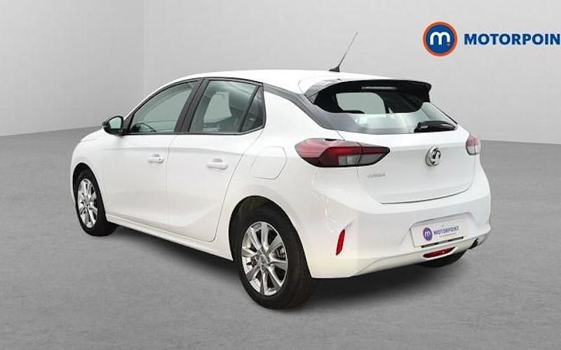Used Vauxhall Corsa Design Edition 101 HP (74 kW) 2023 White Hatchback