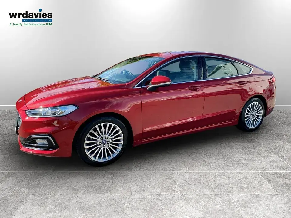 Used Ford Mondeo Titanium 150 HP (110 kW) 2021 Lucid red metallic Hatchback