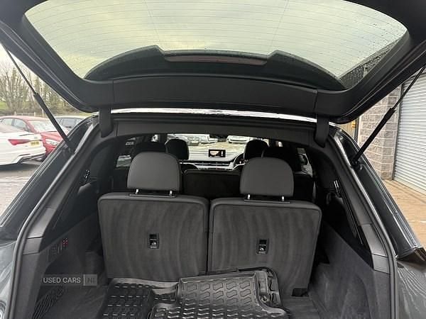Used Audi SQ7 435 HP (319 kW) 2018 Grey SUV