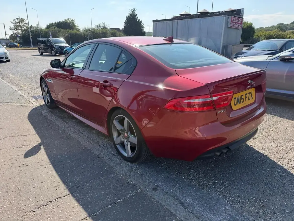 Used Jaguar XE R-Sport 180 HP (132 kW) 2015 Red Sedan