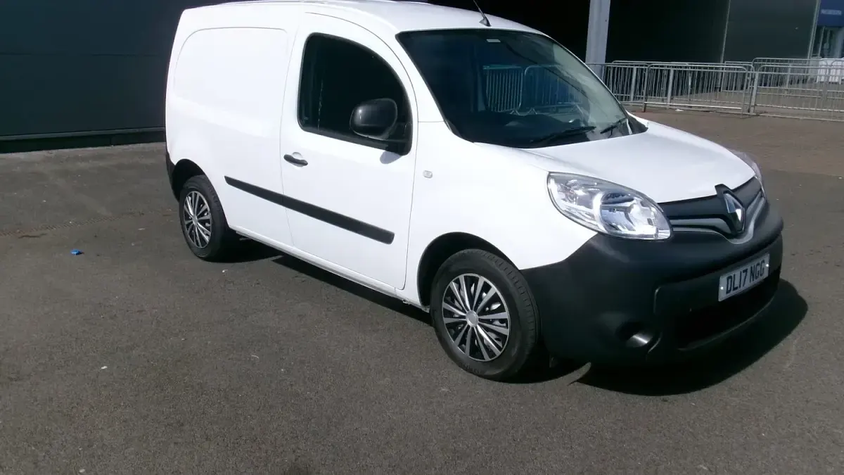 Used Renault Kangoo Business 90 HP (66 kW) 2017 White MPV