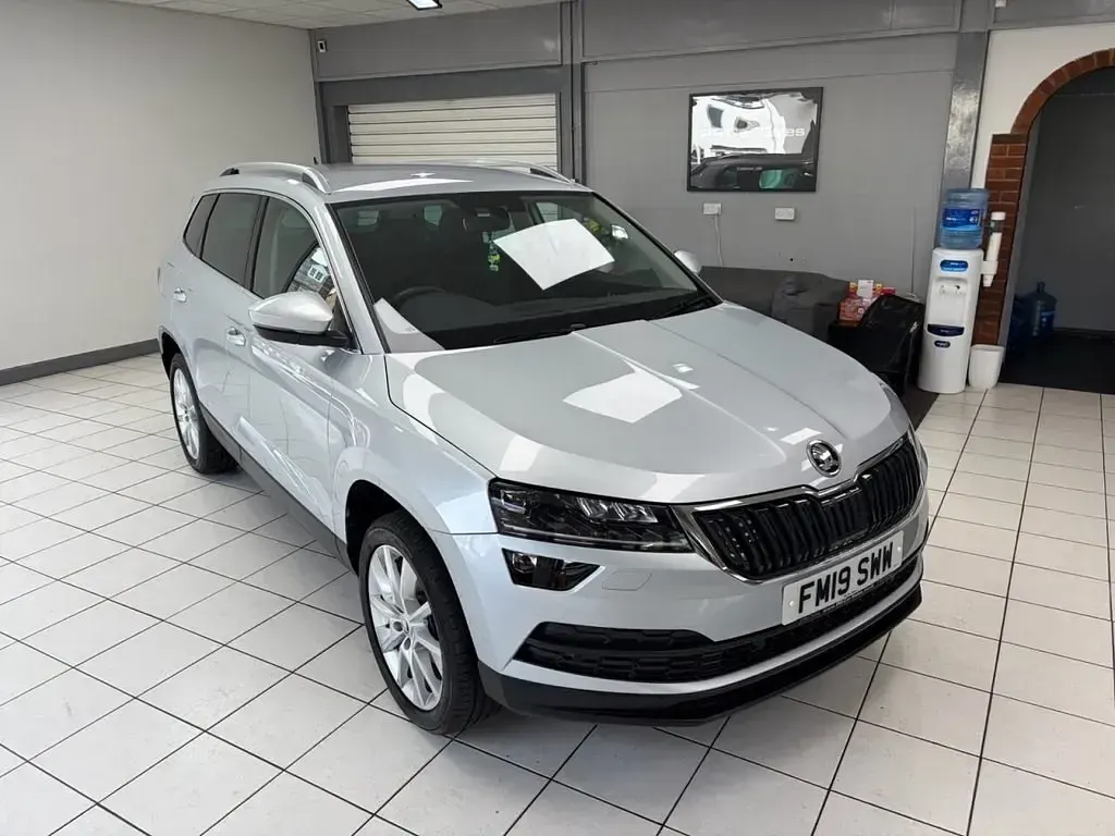 Gebraucht Skoda Karoq SE L 150 PS (110 kW) 2019 Silber SUV