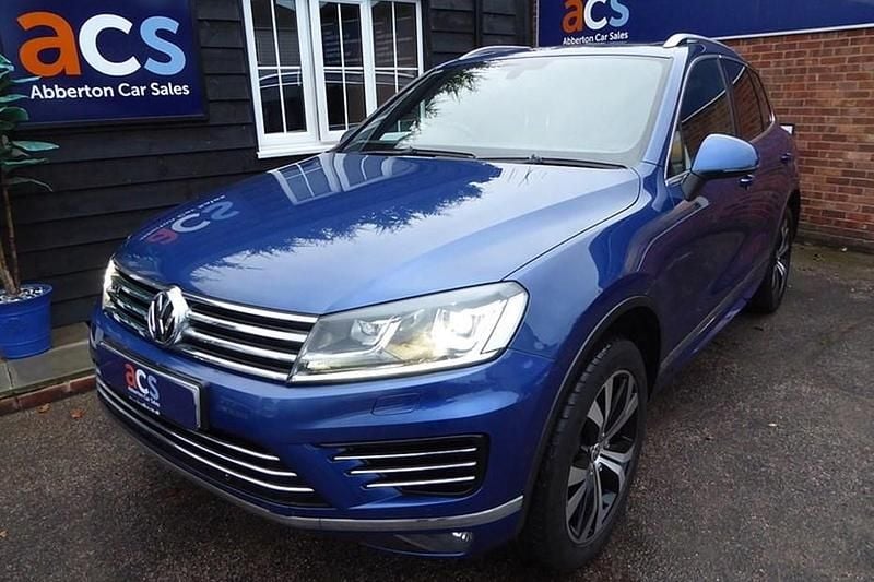 Blue Used 2015 VW Touareg R-line SUV | £15,995 (Fair price) - Image 1/1