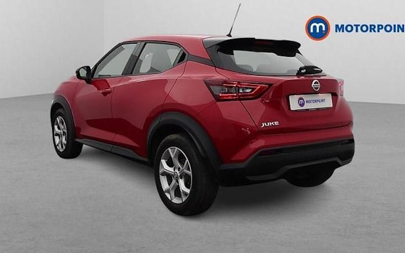 Used Nissan Juke Acenta 117 HP (86 kW) 2020 Red SUV
