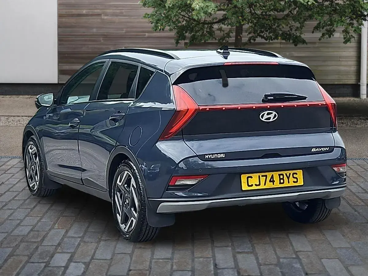 Used Hyundai Bayon Premium 100 HP (73 kW) 2025 Grey SUV