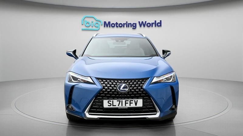 Used Lexus UX 300e 147 kW (201 HP) 2021 SUV