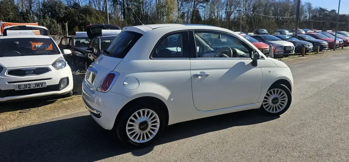 Used Fiat 500 Lounge 69 HP (50 kW) 2010 White Hatchback