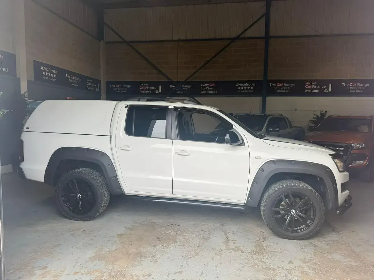 Used VW Amarok Highline 180 HP (132 kW) 2015 White Pickup
