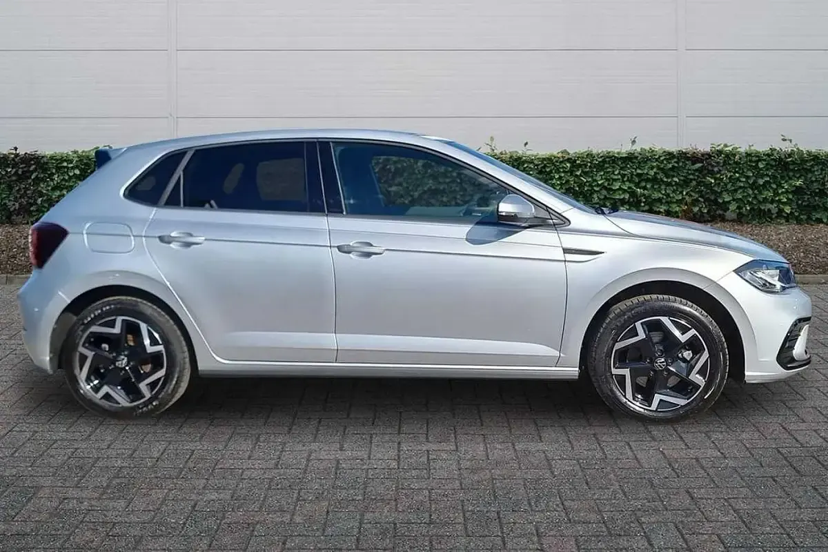 Used VW Polo R-line 115 HP (84 kW) 2025 Silver Hatchback