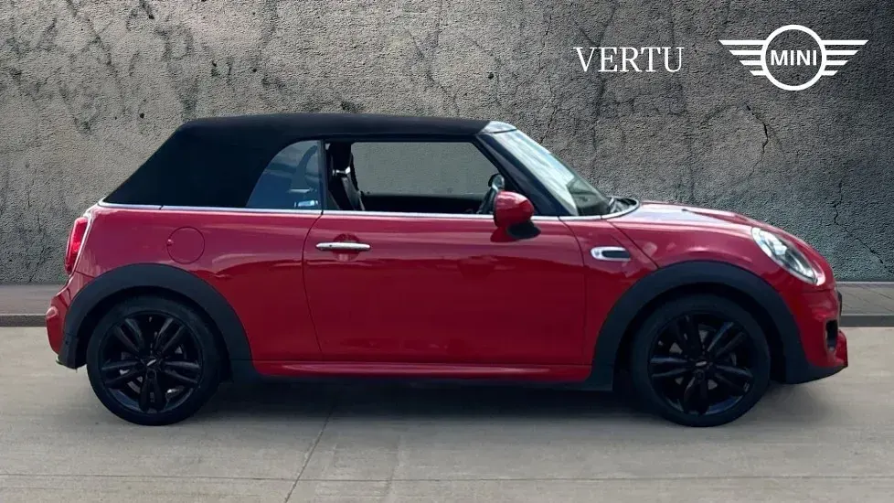 Used Mini Cooper Cabriolet Sport 136 HP (100 kW) 2019 Red Cabriolet