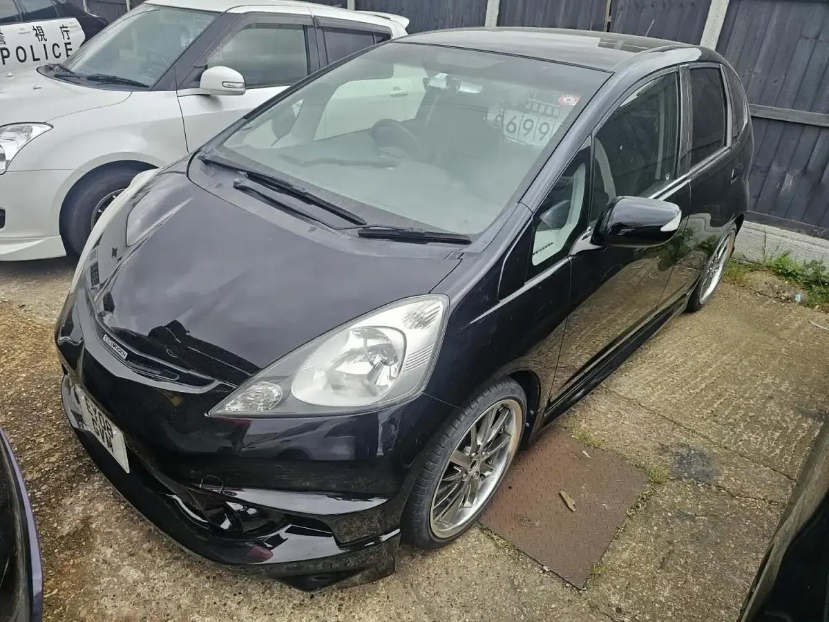 Used Honda Fit 98 HP (72 kW) 2025 Black Hatchback