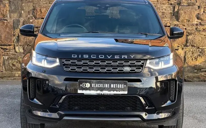 Used Land Rover Discovery 5 SE Dynamic 179 HP (131 kW) 2020 Black SUV