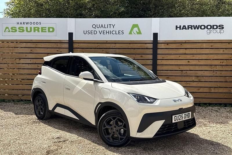 White New 2025 BYD Dolphin Boost Hatchback | £16,890 (Good price) - Image 1/4