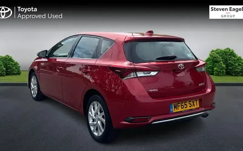 Used Toyota Auris 116 HP (85 kW) 2016 Hatchback