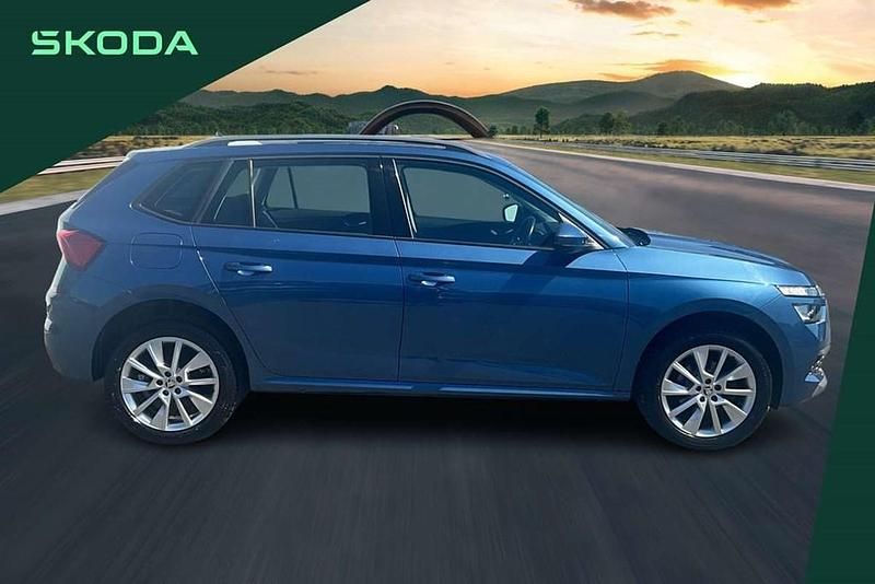 Usado Skoda Kamiq SE 94 HP (69 kW) 2020 Azul SUV